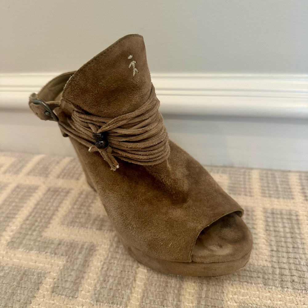 Elegant Brown Suede Wedge Sandals